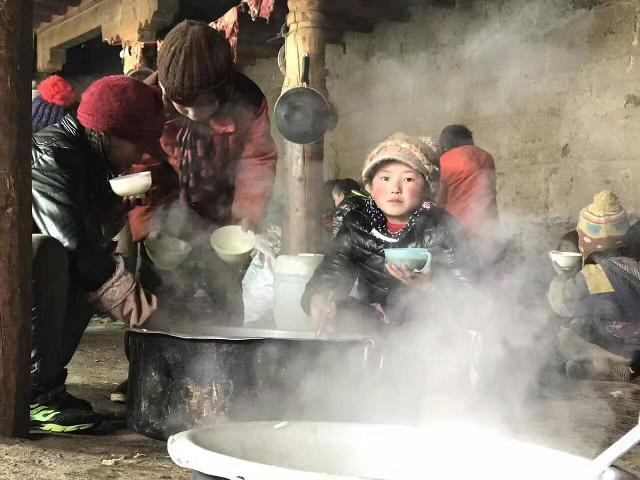 问鼎网页版·官方版在线入口-问鼎(中国)公益回顾丨家国同欢月同圆 温暖满载甘孜州(图10) 问鼎网页版·官方版在线入口-问鼎(中国)公益回顾丨家国同欢月同圆 温暖满载甘孜州(图10)